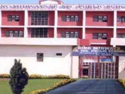 RING MIDWAYS SEC. PUBLIC SCHOOL DELHI
